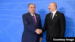 Мизбони нишасти сарони кишварҳои Созмони ҳамкориҳои иқтисодӣ президенти Озарбойҷон Илҳом Алиев