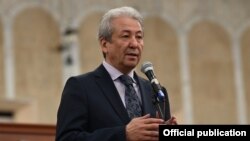 Адахан Мадумаров.