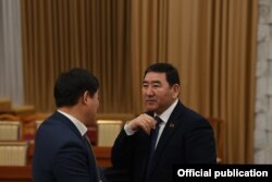 Суйун Омурзаков.