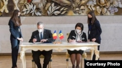 Premierii Nicolae Ciucă și Natalia Gavrilița, după ședința comună a guvernelor Romțniei și R.Moldova, Chișinău, 11 februarie 2022