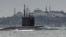 Российская подлодка "Ростов-на-Дону" в Босфорском проливе по пути в Черное море, 13 февраля 2022 года. Фото: AFP