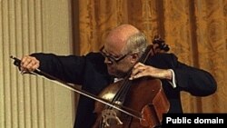 Мстислав Леопольдович Ростропович хотел, чтобы его родной Баку стал музыкальной столицей