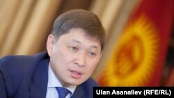 Сапар Исаков.