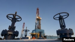 Видобуток нафти в Сибіру, Росія