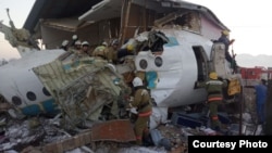 Cамолёт авиакомпании Bek Air на месте крушения. 28 декабря 2019 года.