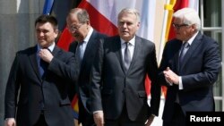 Міністри закордонних справ України, Росії, Франції та Німеччини під час зустрічі у Берліні. 11 травня 2016 року