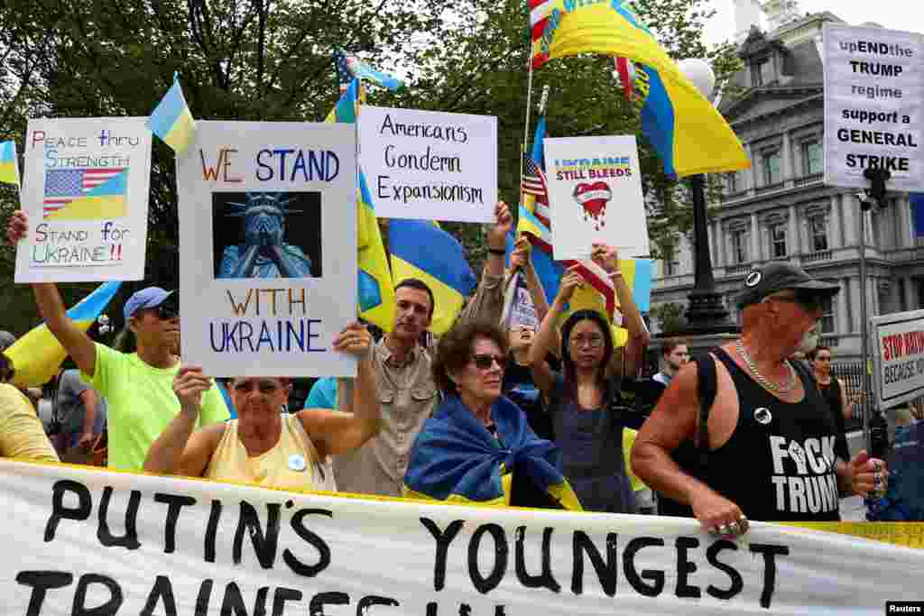На тлі зустрічі лідерів країн у Вашингтоні відбулися мітинги на підтримку України