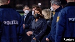 Zëvendëspresidentja e Shteteve të Bashkuara të Amerikës arrin në Gjermani për të marrë pjesë në Konferencën e Sigurisë në Mynih