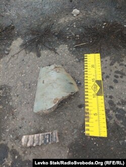 Размер осколка во Врубовке возле школы