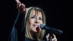 „Tükör a környező világra” – archív beszélgetés Koncz Zsuzsával a dalairól és az életéről