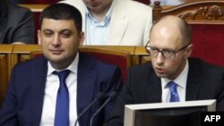 Володимир Гройсман та Арсеній Яценюк. Липень 2014 року