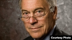 Профессор прикладной экономики Университета Джонса Хопкинса в США Стив Хэнки (Steve H. Hanke)