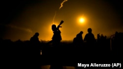 Сирия демократиялық күштері Багуз қаласын алу операциясында жүр. 12 наурыз 2019 жыл. 