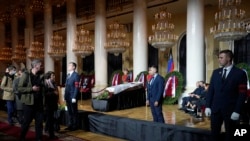 Михаил Горбачевду акыркы сапарга узатуу зыйнаты. Москва, 3-сентябрь, 2022-жыл. 