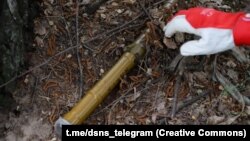 Рятувальники закликають при виявленні підозрілих предметів не підходити до них і звертатися до служби 101