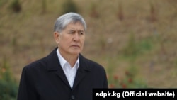Алмазбек Атамбаев.