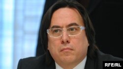 До 2019 г. Сергей Адониев също имаше българско гражданство, но то му беше отнето.