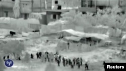 تصویری از حرکت نیروهای اسرائیلی به داخل نوار غزه. ۱۷ ژوئیه ۲۰۱۴.