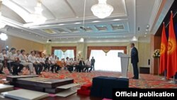 Президент КР поздравляет кыргызских спортсменов с победой