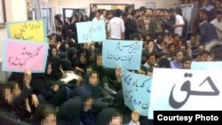 دانشجویان سهند در زمان اعتصاب.