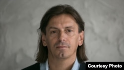 Журналіст Ігор Карней