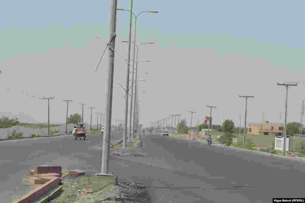 The newly constructed Turbat Airport road.