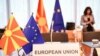 Македонско знаме и знамето на Европската унија