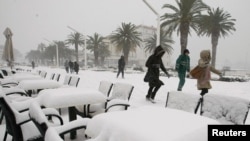 Snijeg u Splitu, februar 2012. - ilustracija