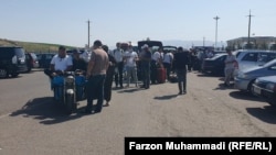 Назди гузаргоҳи "Фотеҳобод"