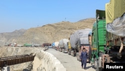 Торхам өткөөлүндөгү кезек. Пакистан-Ооганстан чек арасы. 21-февраль, 2023-жыл