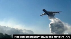 Az Orosz Rendkívüli Helyzetek Minisztériuma Be–200 kétéltű gépeivel oltották a tüzeket Jakutföldön