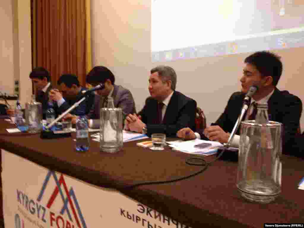 Делегаты Второго всемирного форума кыргызских диаспор за рубежом. Сан-Марино