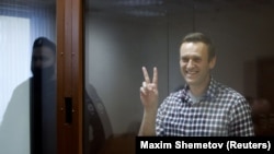 Aleksei Navalny në një seancë gjyqi.