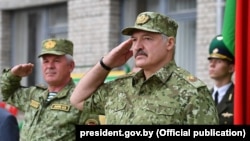 Білорусь не є безпосереднім учасником повномасштабної війни в Україні, але надає матеріально-технічну підтримку російському вторгненню, яке почалося 24 лютого, коли частина російських військ увійшла в Україну через білоруський кордон