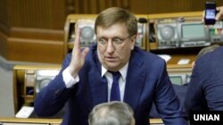 Народний депутат із фракції «Батьківщина» Владислав Бухарєв в залі засідань Верховної Ради України. Київ, 9 листопада 2017 року