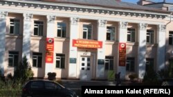 Бишкектеги шайлоо бекеттеринин бири.