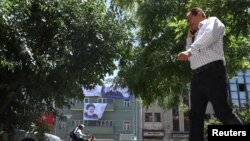 وجه غالب تبلیغات انتخاباتی در تهران فقط پوسترهای ابراهیم رئیسی است