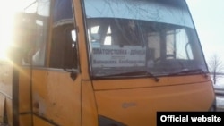 Автобус неподалік міста Волноваха, 13 січня 2015 року