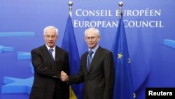 Прем’єр-міністр Микола Азаров і голова Європейської ради Герман Ван Ромпей. Брюссель, 13 жовтня 2010