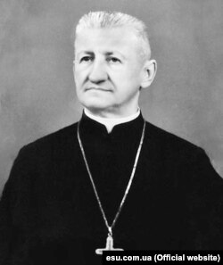 Іриней Кондратович (1881–1957) – український греко-католицький (за радянської влади православний) священник, історик, письменник, журналіст, культурний і церковний діяч