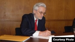 Олександр Мотиль, професор Ратгерського університету у штаті Нью-Джерзі