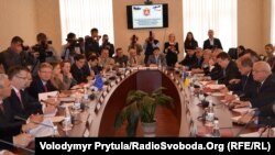 Ukraine - OSCE representatives stand at the meeting about tatar issue, Simferopol, September 19 2013