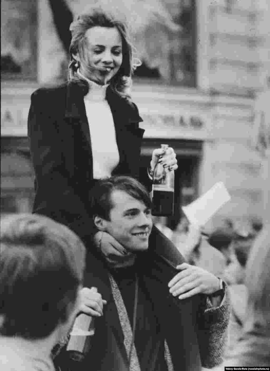 Revellers during Moscow&#39;s 850th anniversary pageant in 1997. The celebrations ran for a full week.&nbsp;