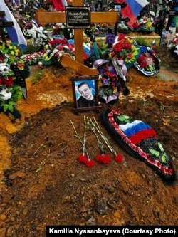 Могила Кирила Нисанбаєва у Челябінську