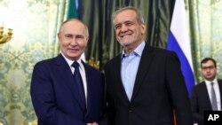 На відміну від угод з КНДР і Білоруссю, угода між Росією і Іраном не містить положення про взаємну оборону, звертає увагу британська розвідка