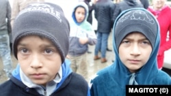 Și ei sunt spectatorii lui MAGITOT, despre care actorul Marius Drăguș spune că sunt extrem de inteligenți și de receptivi