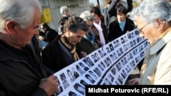 Porodice ubijenih na Korićanskim stijenama