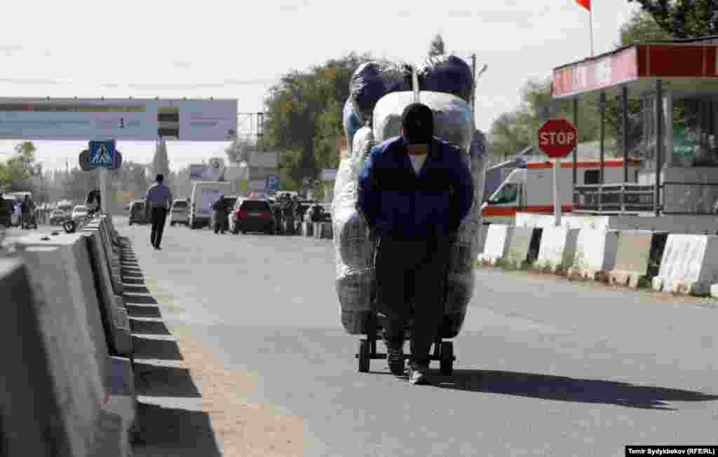 Араба тарткан киши.&nbsp;