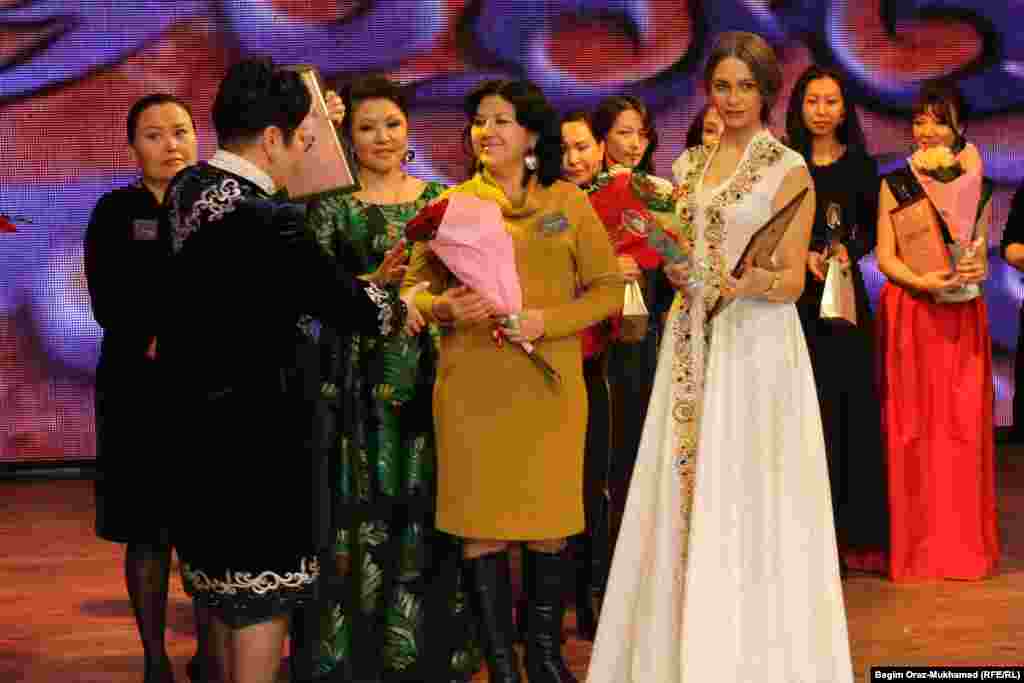 Главный приз фестиваля вручен дому красоты &laquo;Нәзік&raquo;.