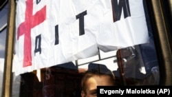 Латвія підтримує Україну у її боротьбі проти російської агресії як надаючи військову підтримку, так і надаючи притулок громадянам України. 